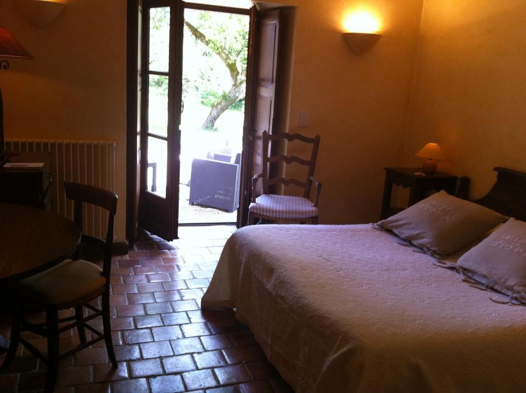 Le Hameau De Barboron Hotel Savigny-les-Beaune Room photo
